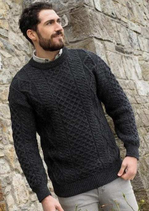 Online Only Inis Mor Aran Sweater | Charcoal