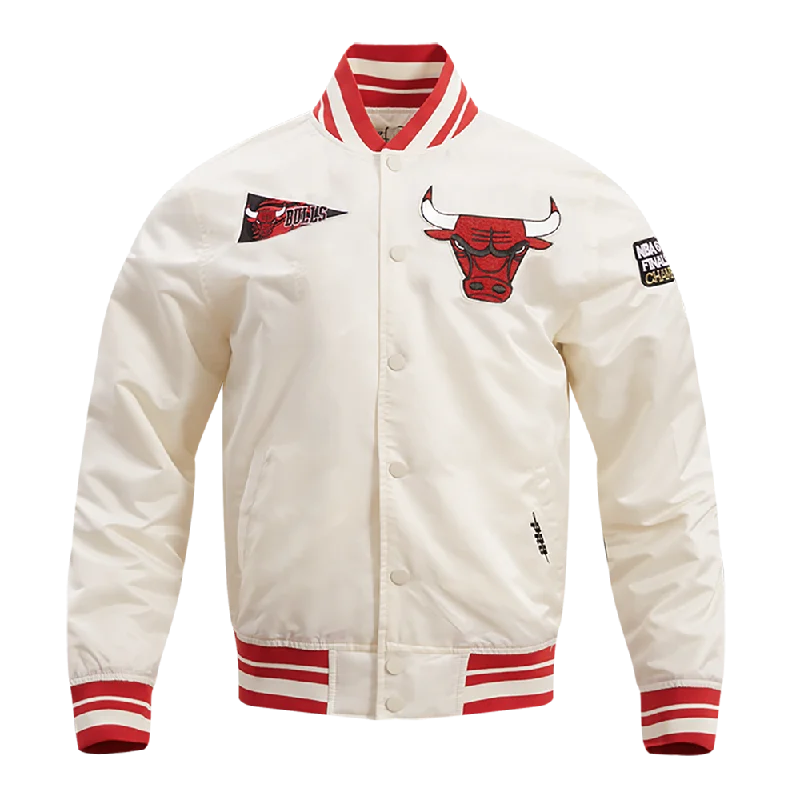 Weekend Bargains to Indulge In NBA CHICAGO BULLS RETRO CLASSIC MEN'S RIB SATIN JACKET (EGGSHELL/RED)