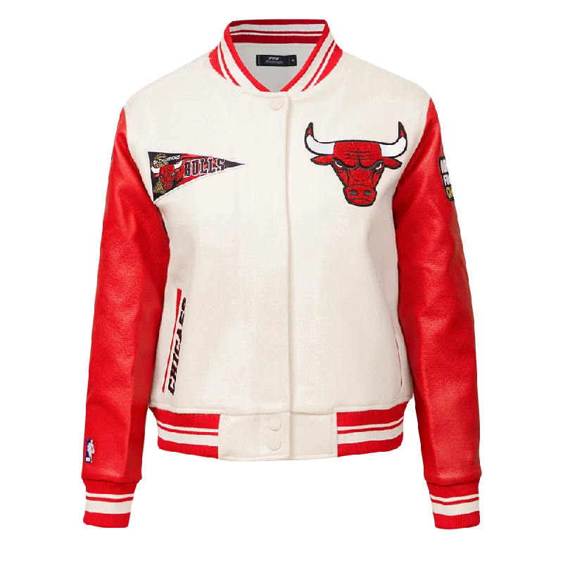 Weekend Special NBA CHICAGO BULLS RETRO CLASSIC WOMEN'S RIB WOOL VARSITY JACKET (EGGSHELL/ RED)