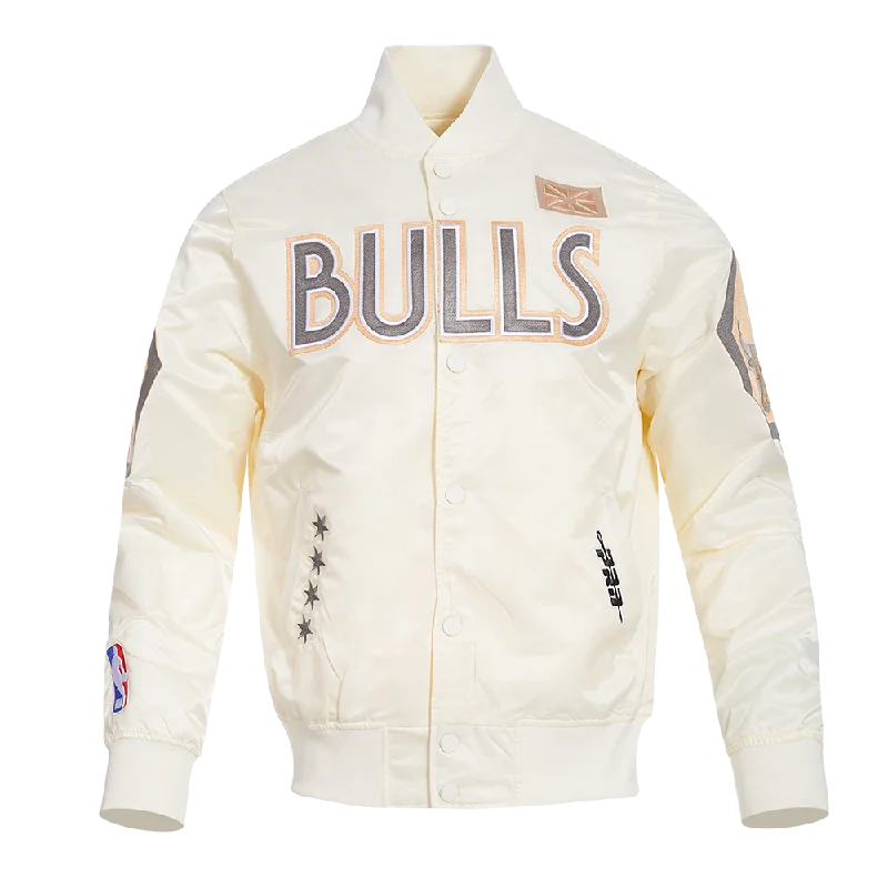 While Supplies Last NBA CHICAGO BULLS CITY EDITION 24-25 MEN'S SATIN JACKET (EGGSHELL)