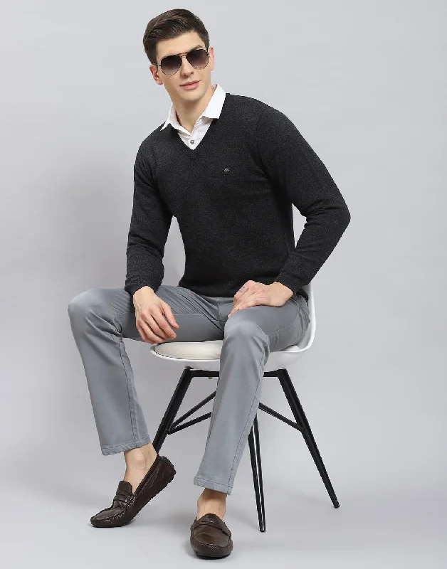 Daily Special Men Grey Solid V Neck Full Sleeve Sweater