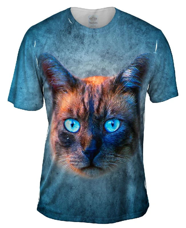Weekend Bargains to Relish Blue Eyed Cat Face