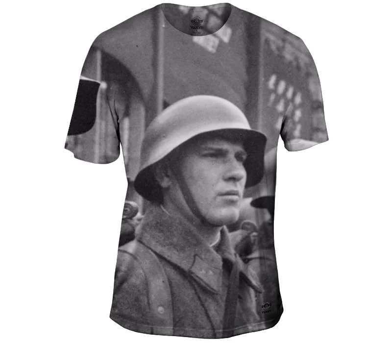 Weekend Specials to Grab Military Comrades