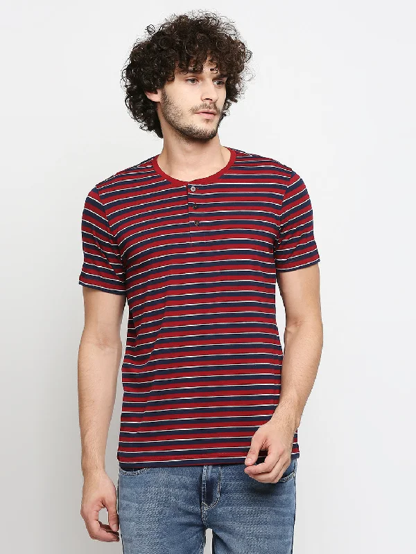 Weekend Deals to Make You Smile Spykar Men Blue Cotton Slim Fit M and arin T-Shirt
