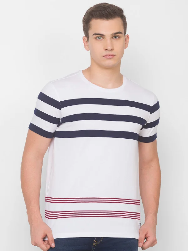 Sale Alert Spykar Men White Cotton Slim Fit Round Neck T-Shirt