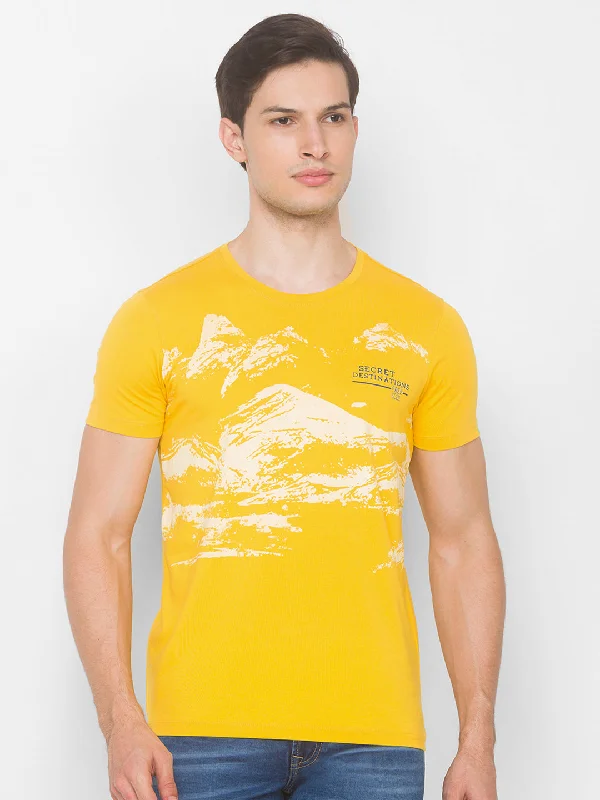Quick Deals Spykar Men Yellow Cotton Slim Fit Round Neck T-Shirt