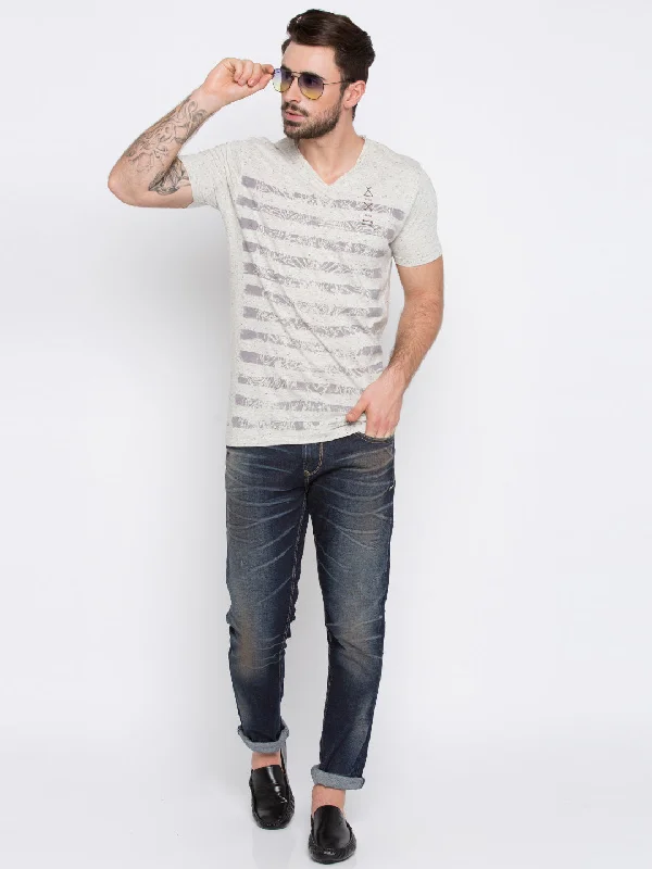 Weekend Savings Bonanza Spykar Men Grey Cotton Slim Fit V-Neck T-Shirt
