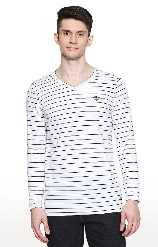 Unmissable Offer Spykar Men Cotton White T-Shirt