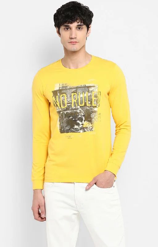 Online Exclusive Spykar Men Yellow Cotton Slim Fit Round Neck T-Shirt