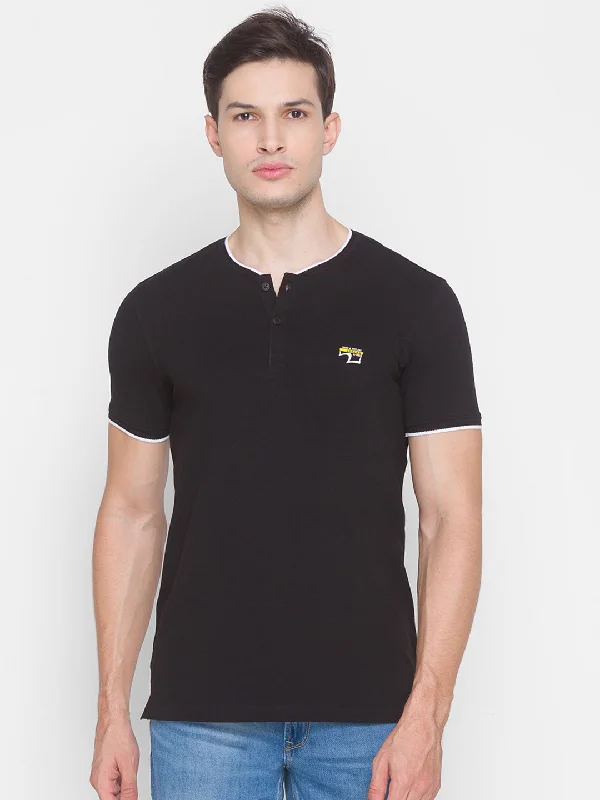 Unmissable Offer Spykar Men Black Cotton Slim Fit Round Neck T-Shirt