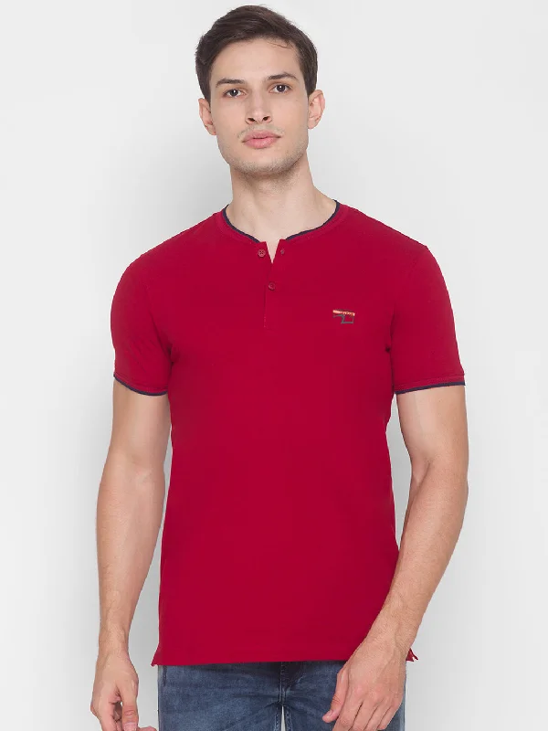 Today’s Deal Spykar Men Red Cotton Slim Fit Round Neck T-Shirt