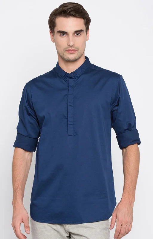Steals and Deals Spykar Men Blue Solid Slim Fit Casual T-Shirt