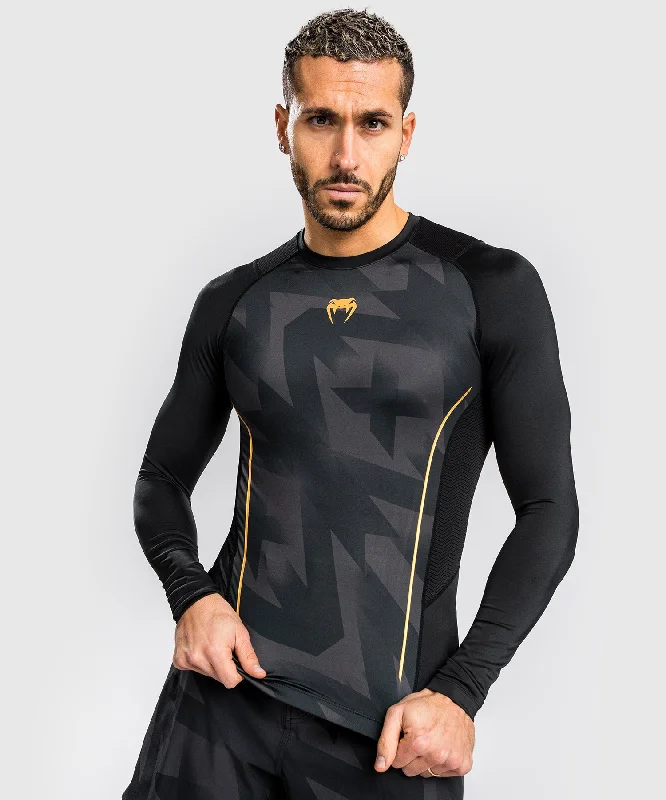 Limited Availability Venum Razor Rashguard Long Sleeves - Black/Gold